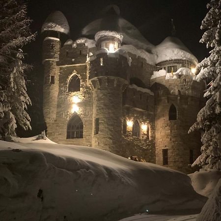 Schweitzer Castle Villa Sandpoint Buitenkant foto