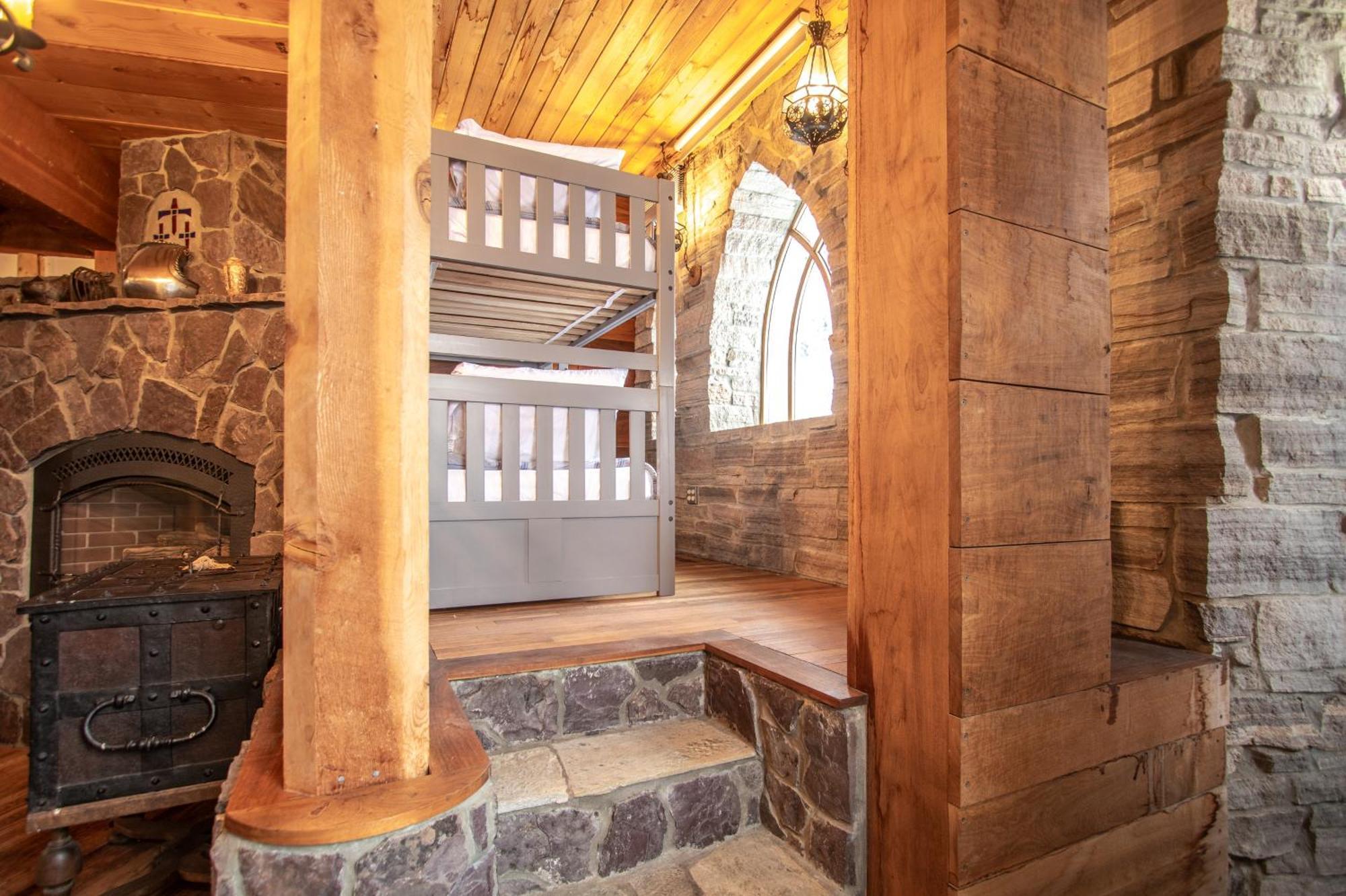 Schweitzer Castle Villa Sandpoint Buitenkant foto