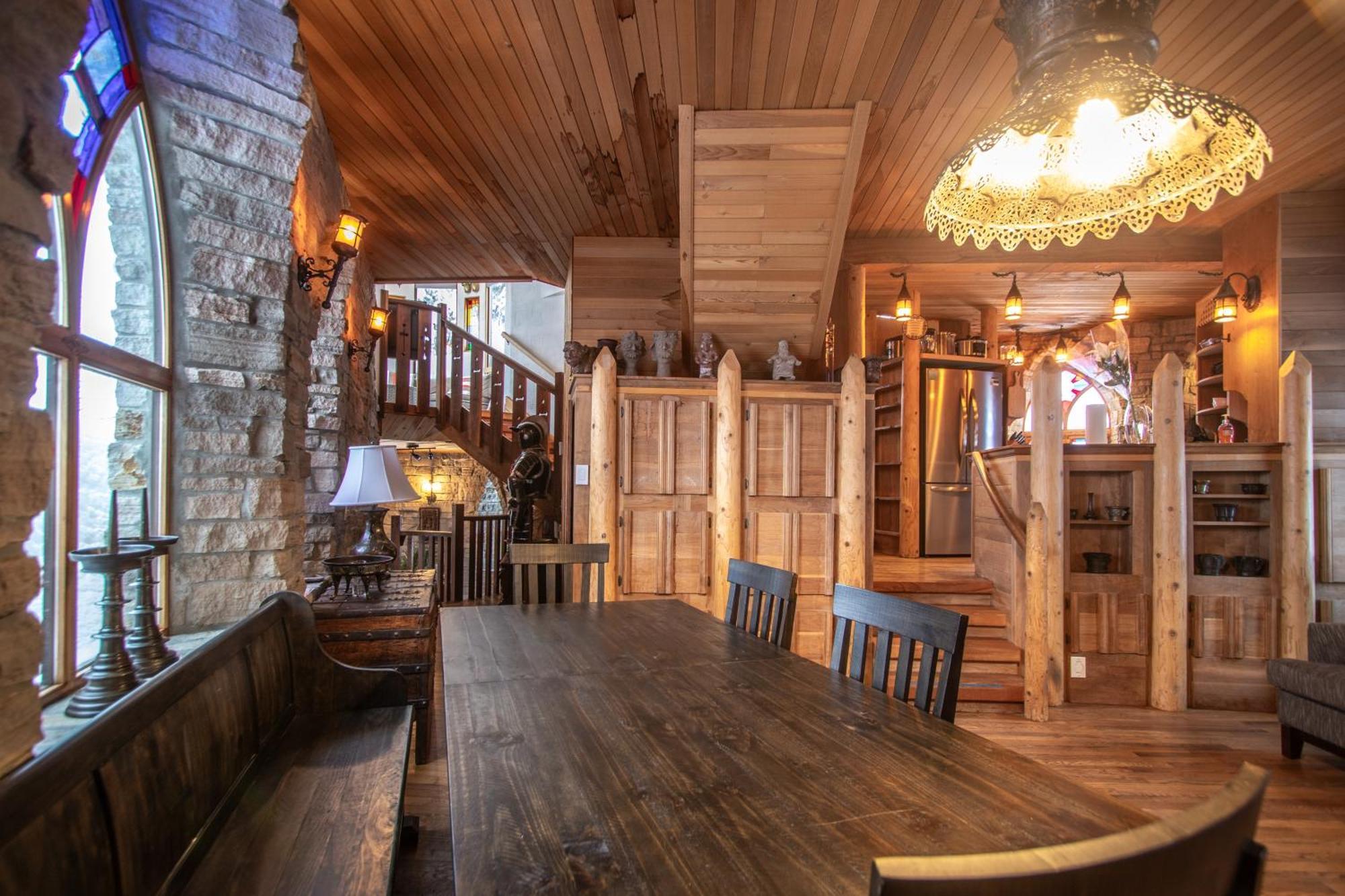 Schweitzer Castle Villa Sandpoint Buitenkant foto